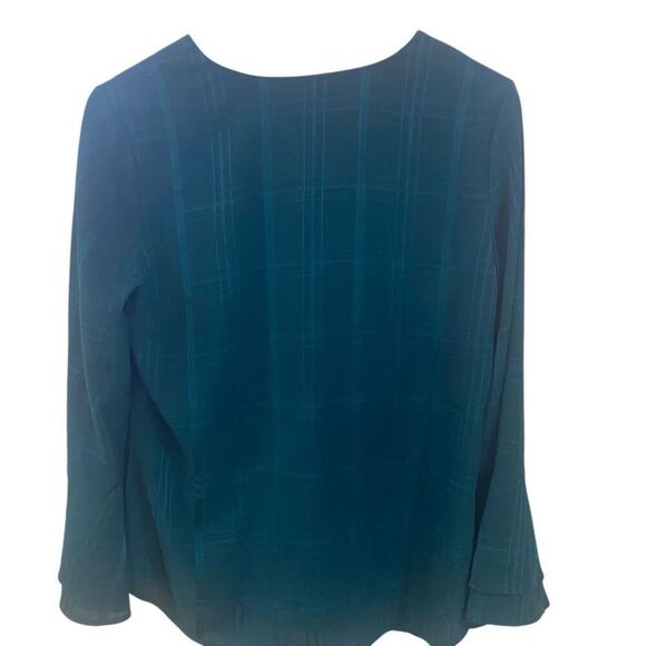 41 Hawthorne green vneck flowy sleeve medium - Picture 2 of 5